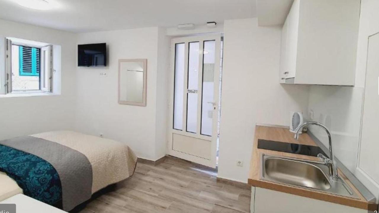 Viking Sweet Apartment สปลิท ภายนอก รูปภาพ